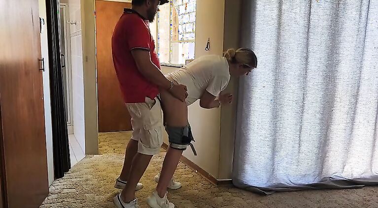 Cuckold i dared my milf to fuck the pizza guy