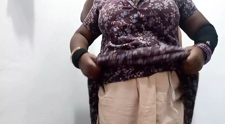 Indian Indian bhabhi teaching how to fuck vagina for husband brother sexy Indian clear audio