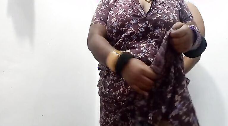 Indian Indian bhabhi teaching how to fuck vagina for husband brother sexy Indian clear audio
