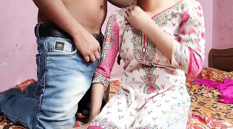 Punjabi ladaki ne salwar pahankar apane yaar se chudwai