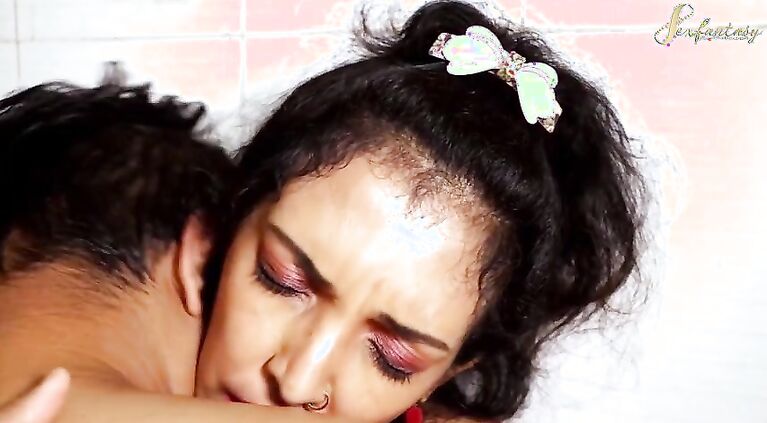 Jija ne apne beautiful saali ko bathroom me chod diya