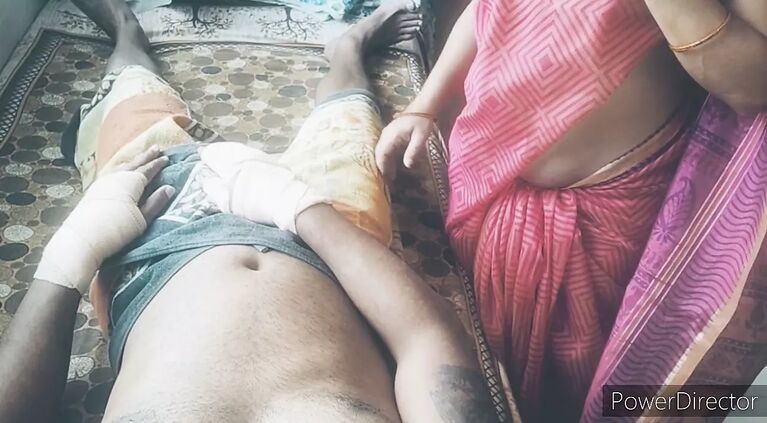 Step Mature helps injured stepson take care of his sexual needs