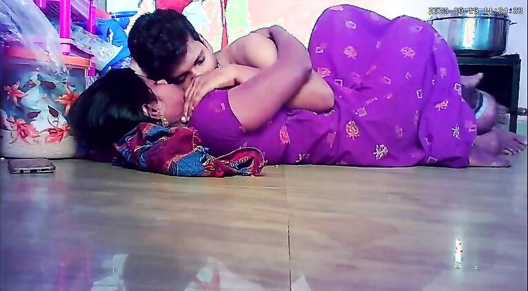 Desi milf huge boobs kissing butt