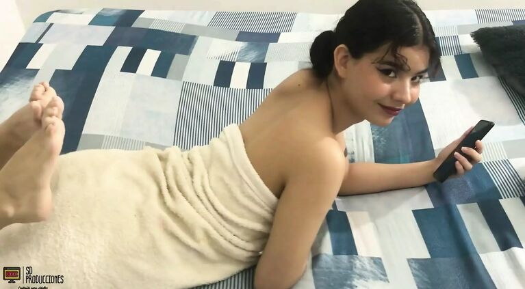 My stepsister lent me her rich and tight vagina to deposit all my semen - Porn in Spanish