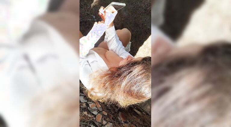 Stranger Filmed and Fucked Naked ExpressiaGirl on the Beach while She was Talking with her Boyfriend on the Phone