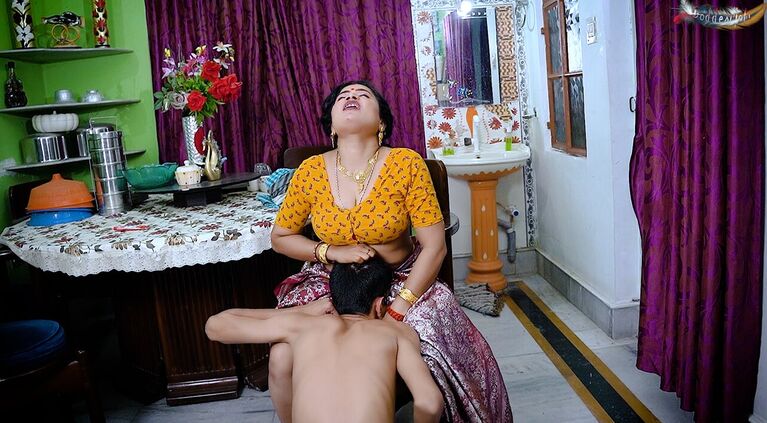 TAMIL MILF ROUGH HARDCORE SEX WITH HER SERVENT FULL VID