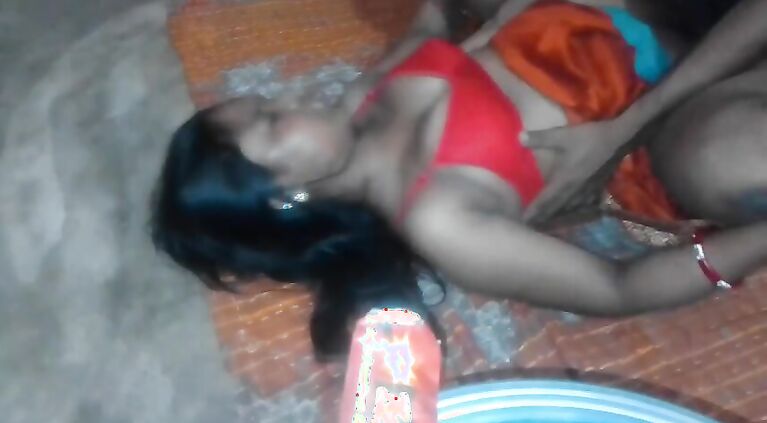 Indian Mammy Ko Choda Raat Bhar Maya Doctor