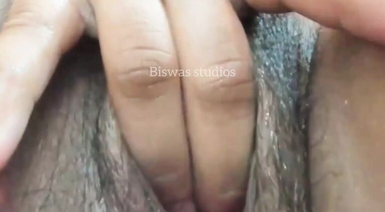 Hairy tamil cunt fingering closeup