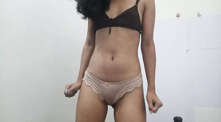 Desi girl indian cunt resing lickwet crimi vagina