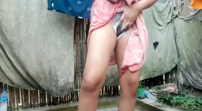 Enjoy my bathing fuck