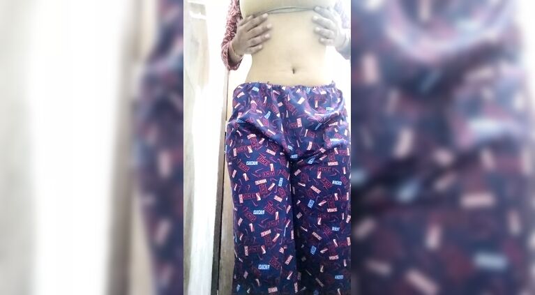 Gaand dekha di desi girlfriend ne diya pura maja