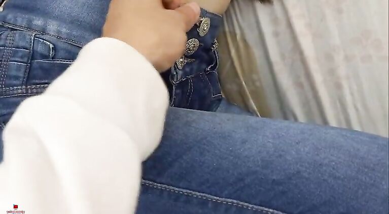 My stepsister wants to live with me and I end up fucking her hard until I cum in her