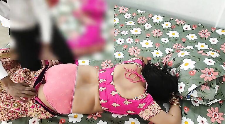 Jija fuckd his vergin sali at home in absence of his housewife