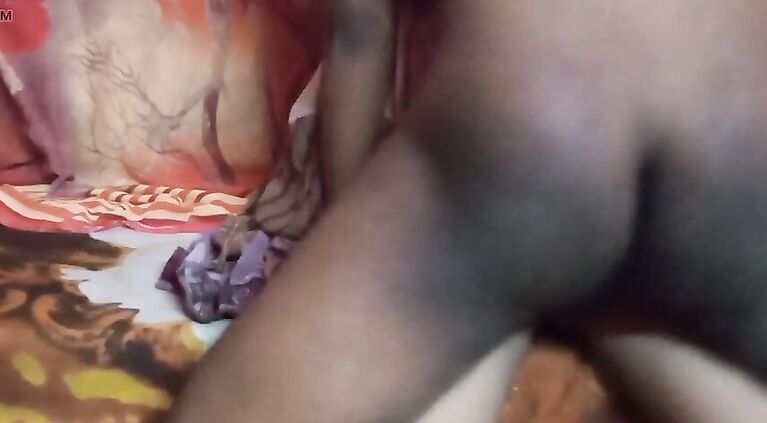 Gaon ki randi aati ki beautiful vagina ko indian ladke ne chodkar maje