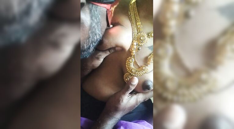 Desi couple boobs sucking in erotic
