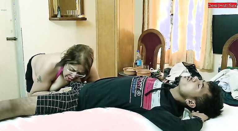 Unsatisfied milf hardcore sex with nymphos lover!