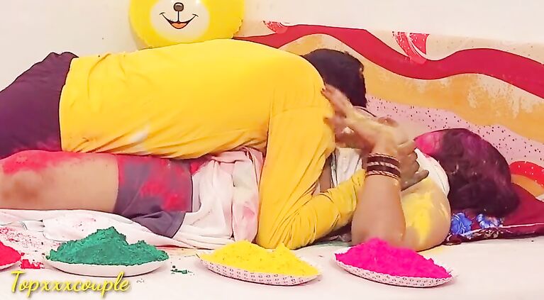 Holi XXX fuck with widow bhabhi on festival.
