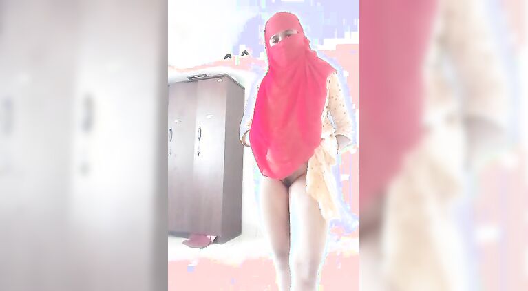 Indian milf nude huge butt show