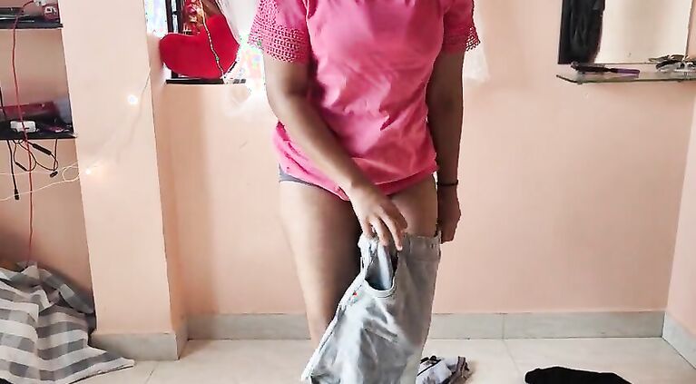 Cute Tamil girl dress less watch her in full nude and her boobs