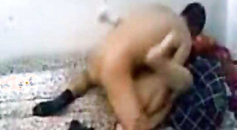 Indian wife peeing on roadside travelling to mumbai while her hubby is start recording