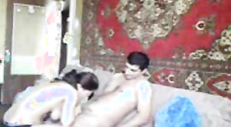 Delhi Guy Wth His Sweet Gf - Movies.