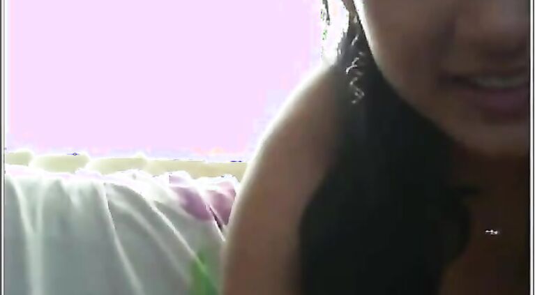 Very very hot girl mastubating on cam.