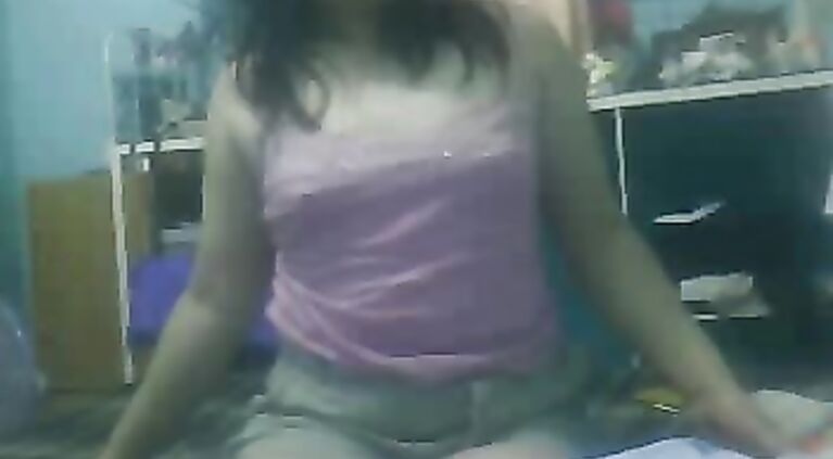 Gena aunty from Manipur, India having fun time on webcam with chatters sitting naked.