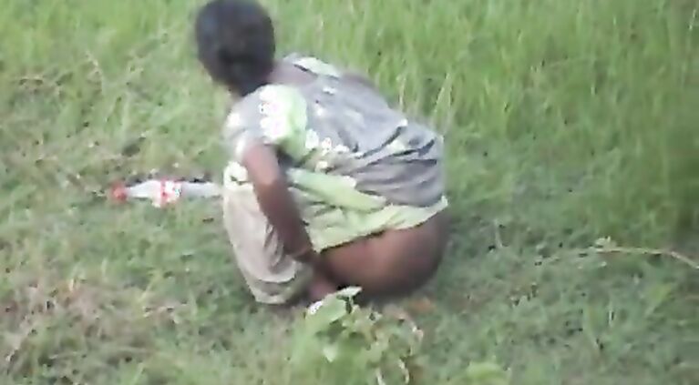 Villager Caught Peeing - Movies. video3porn3