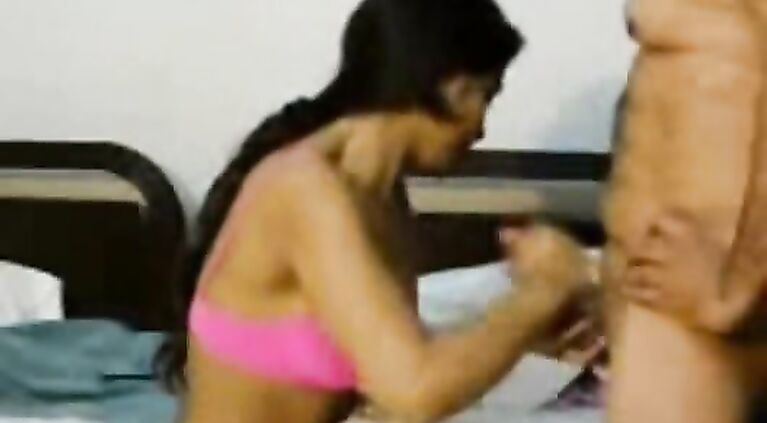 Hidden cam footage of Paki teen Nadia giving her BF a boyfriend sucking his stiff cock.